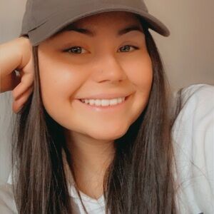 Meet your Posher, Shea